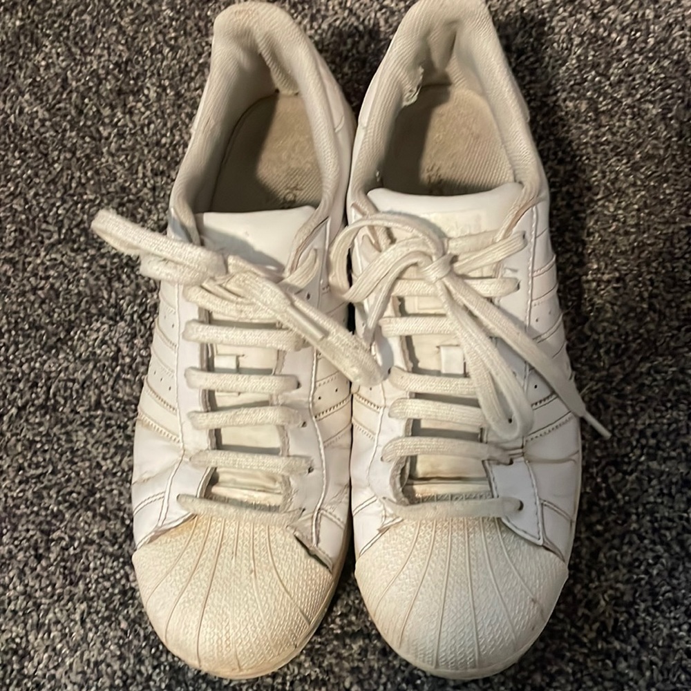 Men’s Adidas Superstar shoes White Size 11